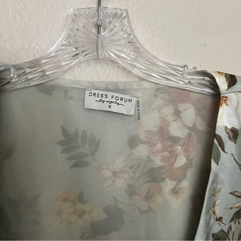 Dress Forum Satin Floral Tulip Wrap Dress‎ Size: S